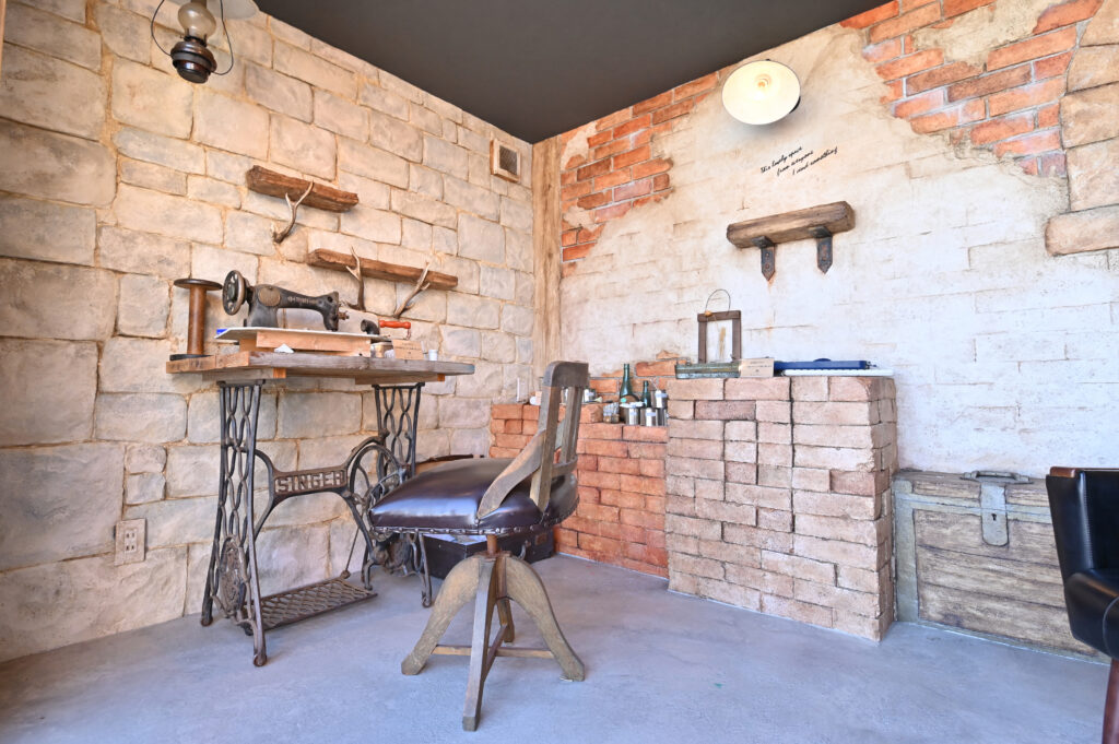 015【フルビルド】これって本物?少しアトラクショあるモルタルアートコンテナー